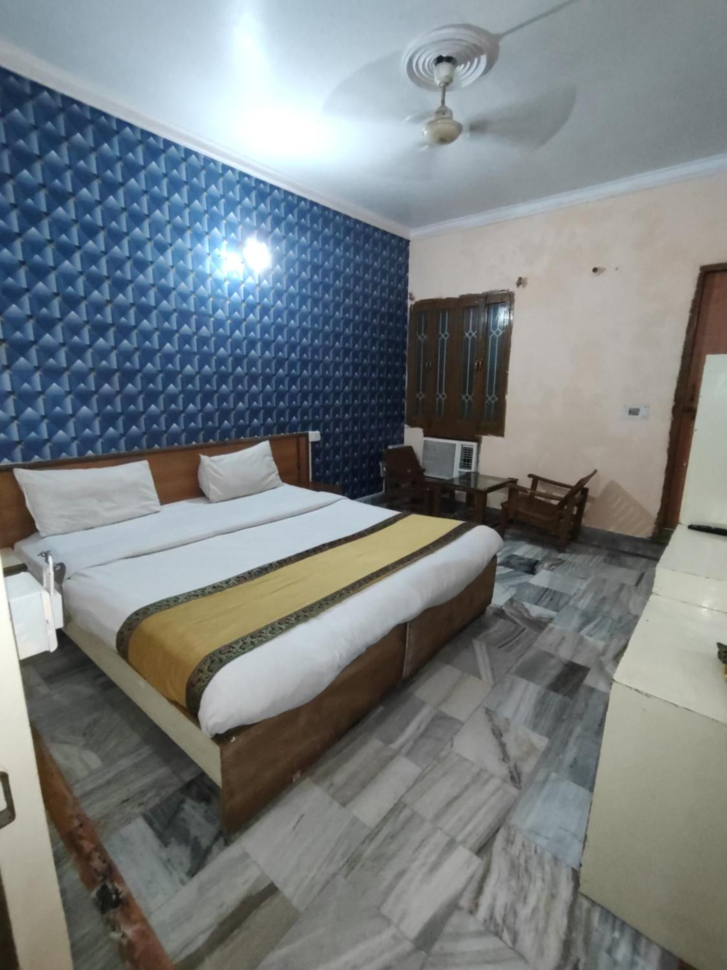 Hotel Divya Bénarès Extérieur photo
