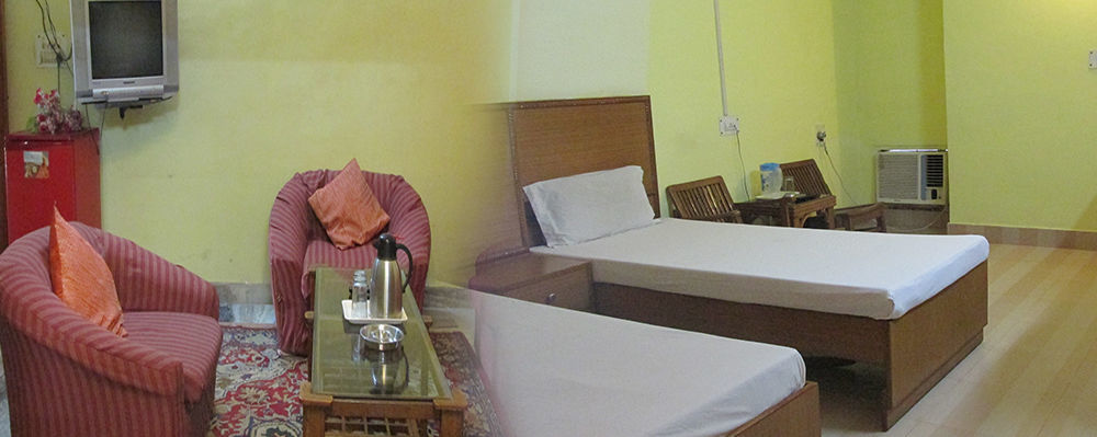 Hotel Divya Bénarès Extérieur photo